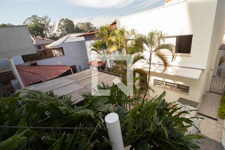 Casa à venda com 320m², 3 quartos e 2 vagas Casa à venda com 320m², 3 quartos e 2 vagasVista