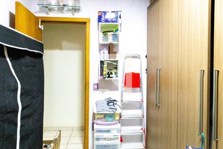 Casa à venda com 140m², 3 quartos e 2 vagasQuarto 2