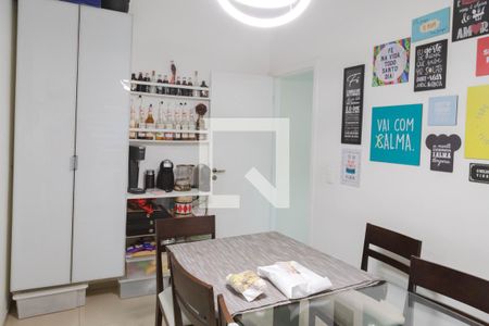 Casa à venda com 140m², 3 quartos e 2 vagasCozinha