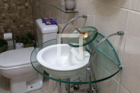 Casa à venda com 140m², 3 quartos e 2 vagasLavabo