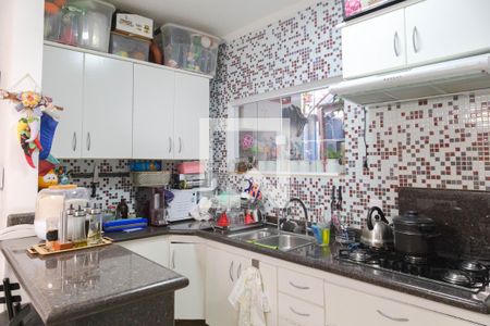 Casa à venda com 140m², 3 quartos e 2 vagasCozinha