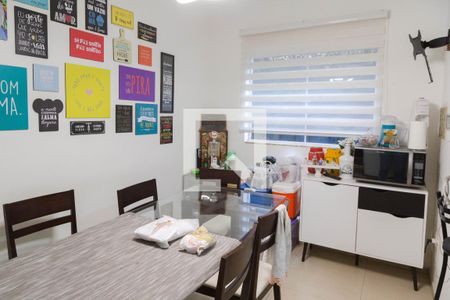 Casa à venda com 140m², 3 quartos e 2 vagasCozinha