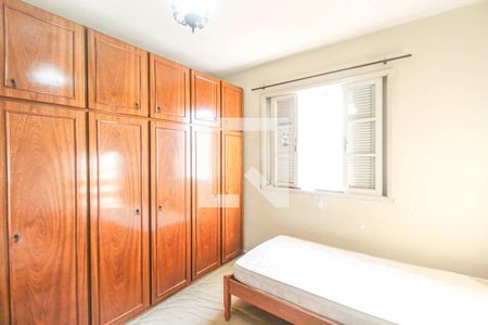 Casa à venda com 180m², 3 quartos e 2 vagas Casa à venda com 180m², 3 quartos e 2 vagasQuarto 2