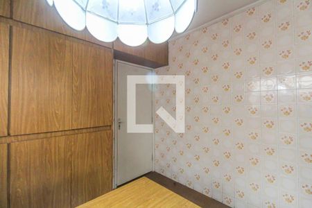 Casa à venda com 180m², 3 quartos e 2 vagas Casa à venda com 180m², 3 quartos e 2 vagasCozinha