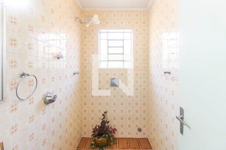 Casa à venda com 180m², 3 quartos e 2 vagas Casa à venda com 180m², 3 quartos e 2 vagasBanheiro