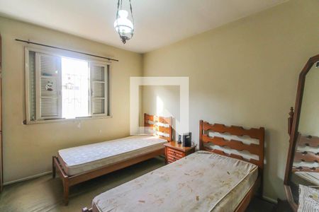 Casa à venda com 180m², 3 quartos e 2 vagas Casa à venda com 180m², 3 quartos e 2 vagasQuarto 2