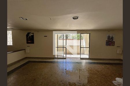 Apartamento à venda com 66m², 2 quartos e sem vagaÁrea comum - Salão de festas