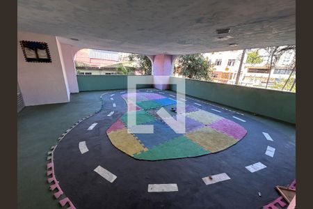 Apartamento à venda com 66m², 2 quartos e sem vagaÁrea comum - Playground