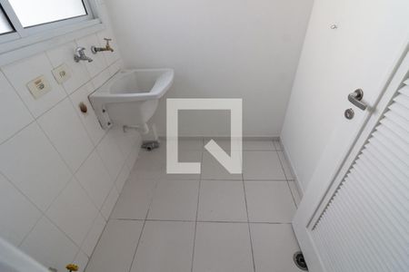 Apartamento à venda com 82m², 3 quartos e 1 vaga Apartamento à venda com 82m², 3 quartos e 1 vagaLavanderia