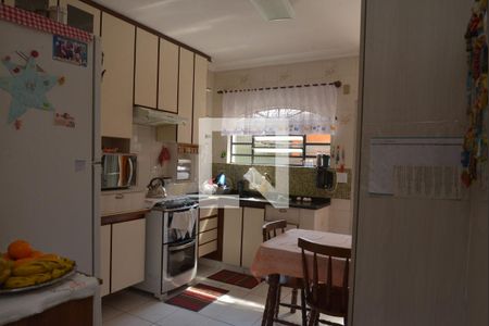 Casa à venda com 200m², 4 quartos e 3 vagasCozinha