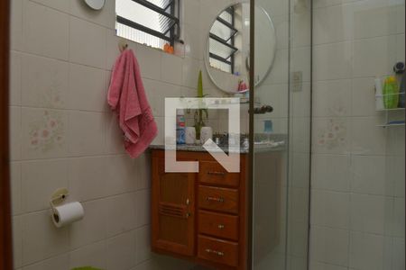 Casa à venda com 200m², 4 quartos e 3 vagasBanheiro