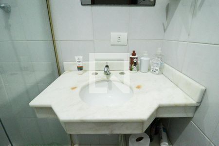 Casa à venda com 179m², 3 quartos e 2 vagasBanheiro Social