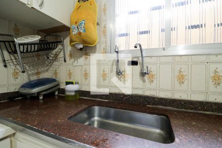 Casa à venda com 179m², 3 quartos e 2 vagasCozinha