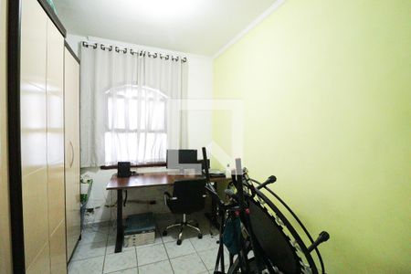 Casa à venda com 179m², 3 quartos e 2 vagasQuarto 2