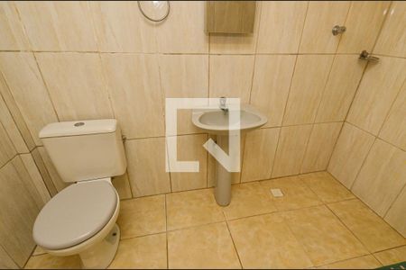 Casa à venda com 267m², 4 quartos e 4 vagas Casa à venda com 267m², 4 quartos e 4 vagasBanheiro serviço