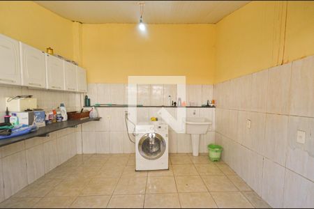 Casa à venda com 267m², 4 quartos e 4 vagas Casa à venda com 267m², 4 quartos e 4 vagasArea serviço