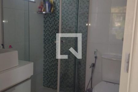 Casa à venda com 178m², 4 quartos e 2 vagas