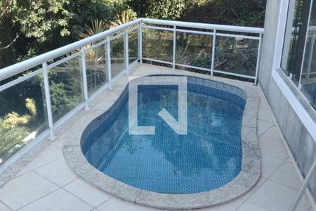 Casa à venda com 178m², 4 quartos e 2 vagas