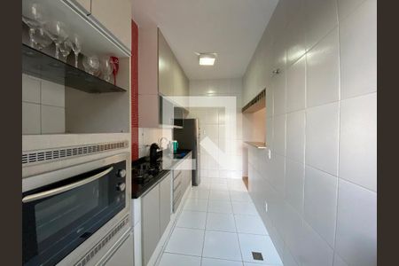 Apartamento à venda com 70m², 2 quartos e sem vaga Apartamento à venda com 70m², 2 quartos e sem vagaCozinha