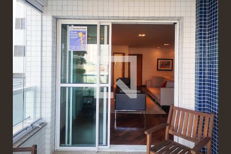 Apartamento à venda com 155m², 3 quartos e 2 vagas Apartamento à venda com 155m², 3 quartos e 2 vagasPlaca