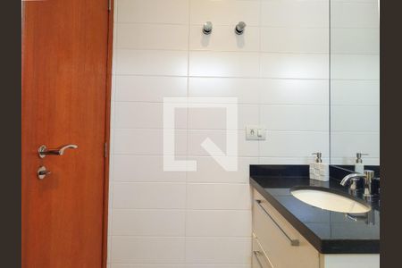 Apartamento à venda com 155m², 3 quartos e 2 vagas Apartamento à venda com 155m², 3 quartos e 2 vagasBanheiro da Suíte 2