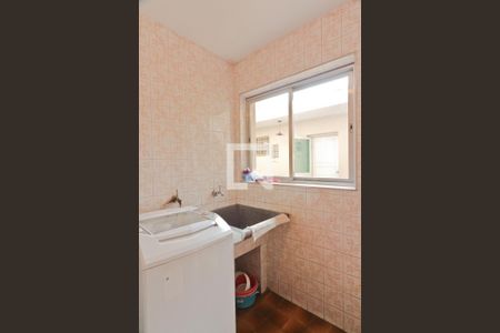 Casa à venda com 180m², 3 quartos e 5 vagas Casa à venda com 180m², 3 quartos e 5 vagasÁrea de Serviço
