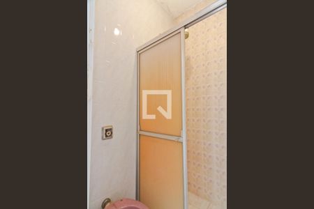 Casa à venda com 180m², 3 quartos e 5 vagas Casa à venda com 180m², 3 quartos e 5 vagasEdícula