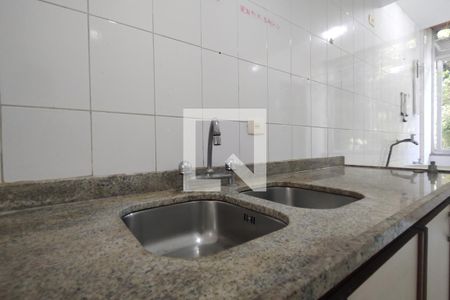 Apartamento para alugar com 104m², 3 quartos e 1 vagaCozinha 