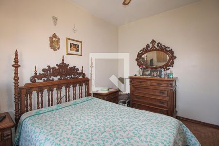 Casa à venda com 374m², 4 quartos e 1 vaga Casa à venda com 374m², 4 quartos e 1 vagaQuarto