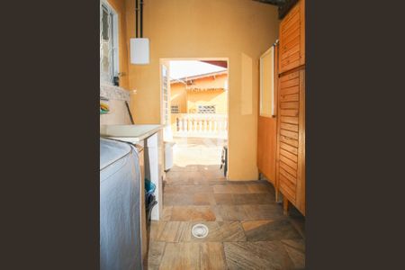 Casa à venda com 374m², 4 quartos e 1 vaga Casa à venda com 374m², 4 quartos e 1 vagaÁrea de serviço