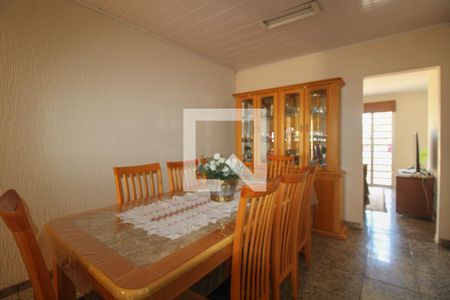 Casa à venda com 374m², 4 quartos e 1 vaga Casa à venda com 374m², 4 quartos e 1 vagaQuarto