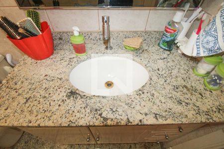 Casa à venda com 374m², 4 quartos e 1 vaga Casa à venda com 374m², 4 quartos e 1 vagaBanheiro