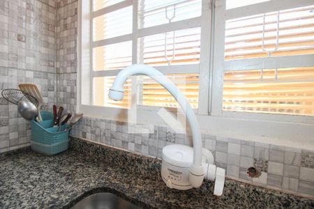 Casa à venda com 374m², 4 quartos e 1 vaga Casa à venda com 374m², 4 quartos e 1 vagaCozinha