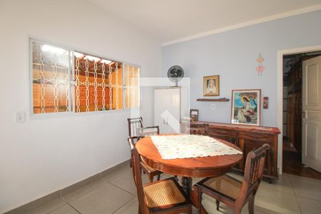 Casa à venda com 374m², 4 quartos e 1 vaga Casa à venda com 374m², 4 quartos e 1 vagaCozinha