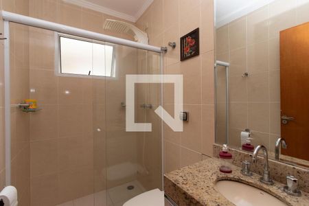 Casa à venda com 110m², 3 quartos e 2 vagasBanheiro Social