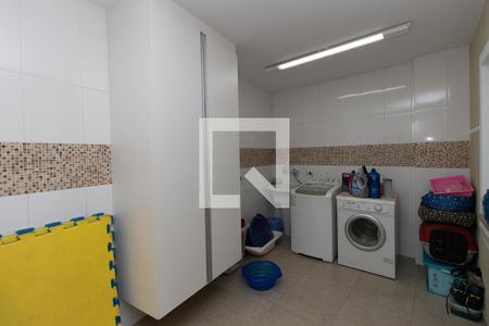 Casa à venda com 110m², 3 quartos e 2 vagasÁrea de Serviço