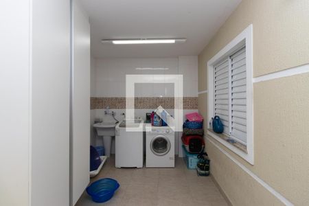 Casa à venda com 110m², 3 quartos e 2 vagasÁrea de Serviço