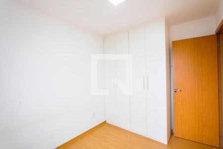 Quarto 1 de apartamento para alugar com 2 quartos, 43m² em Parque São Vicente, Mauá