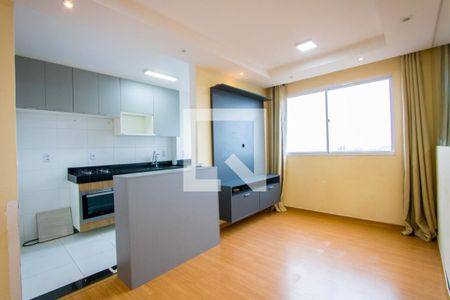 Sala de apartamento para alugar com 2 quartos, 43m² em Parque São Vicente, Mauá