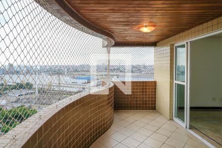 Apartamento à venda com 176m², 4 quartos e 3 vagasVaranda da suíte 1 e da sala