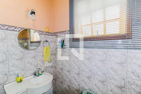 Casa à venda com 115m², 2 quartos e 2 vagas Casa à venda com 115m², 2 quartos e 2 vagasBanheiro