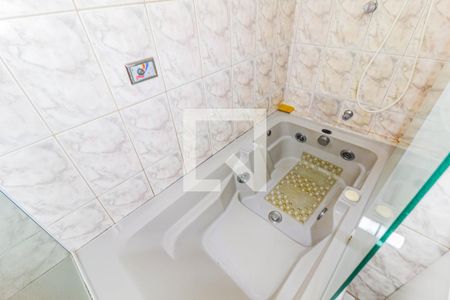Casa à venda com 115m², 2 quartos e 2 vagas Casa à venda com 115m², 2 quartos e 2 vagasBanheiro