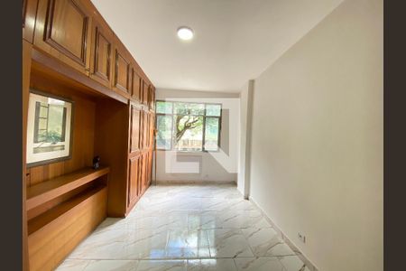 Apartamento à venda com 115m², 4 quartos e 2 vagasQuarto 3