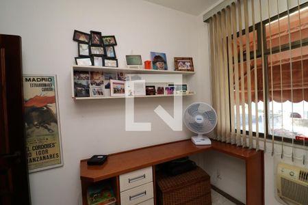 Apartamento à venda com 152m², 4 quartos e 2 vagasQuarto 2
