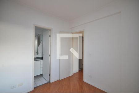 Suíte de apartamento para alugar com 2 quartos, 52m² em Vila Mazzei, São Paulo