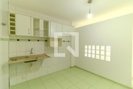 Cozinha de kitnet/studio para alugar com 1 quarto, 29m² em Santa Ifigênia, São Paulo