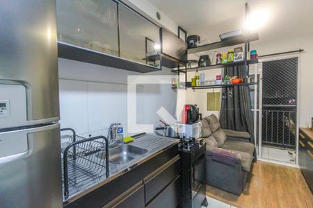 Sala/Cozinha de apartamento para alugar com 1 quarto, 28m² em Vila Tolstoi, São Paulo
