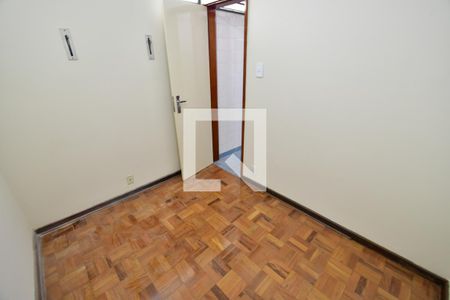 Casa à venda com 427m², 5 quartos e 2 vagasQuarto de Serviço