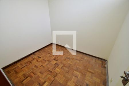 Casa à venda com 427m², 5 quartos e 2 vagasQuarto de Serviço