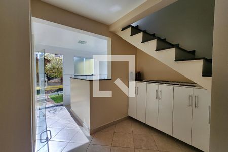 Casa à venda com 226m², 3 quartos e 3 vagas Casa à venda com 226m², 3 quartos e 3 vagasÁrea de Serviço